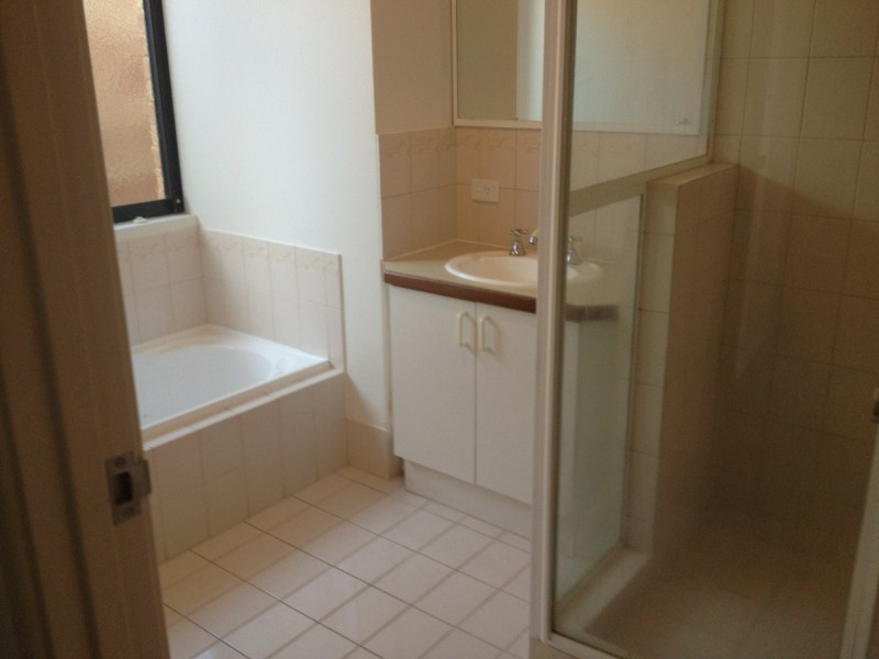 11/18-20 The Crescent, Redcliffe WA 6104