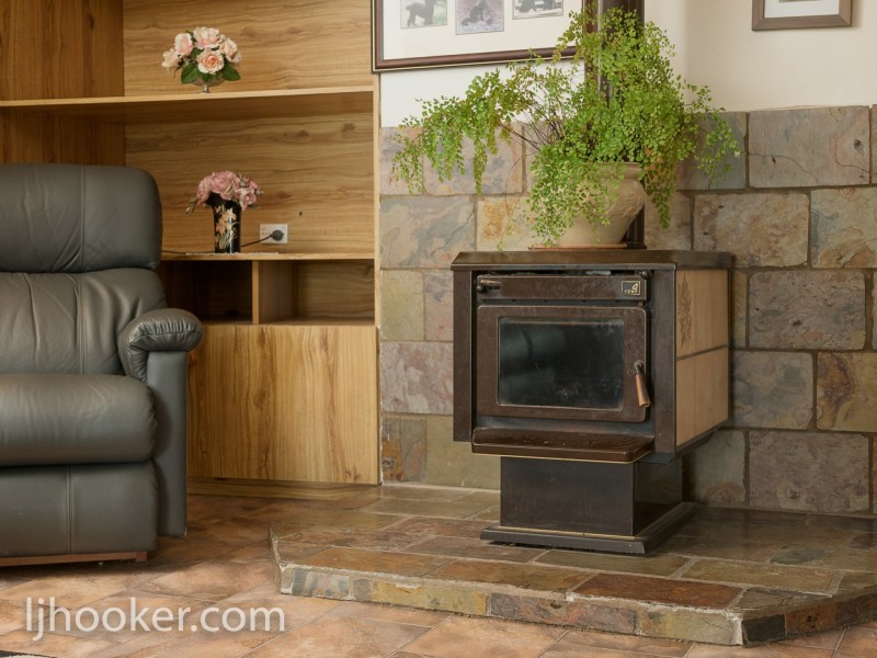 39 Westfield Road, Camillo WA 6111