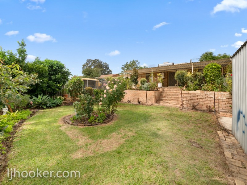 39 Westfield Road, Camillo WA 6111