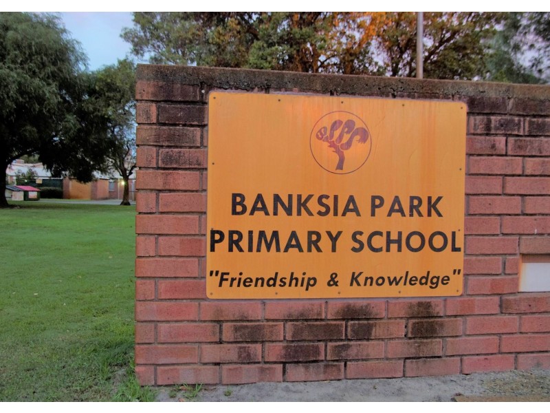 13A Gariver Street, Leeming WA 6149