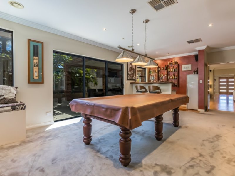 4 Martin Avenue, Rivervale WA 6103