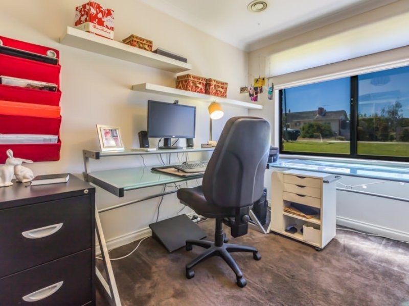 4 Martin Avenue, Rivervale WA 6103