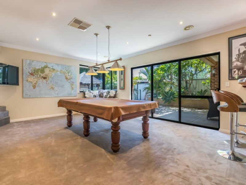 4 Martin Avenue, Rivervale WA 6103