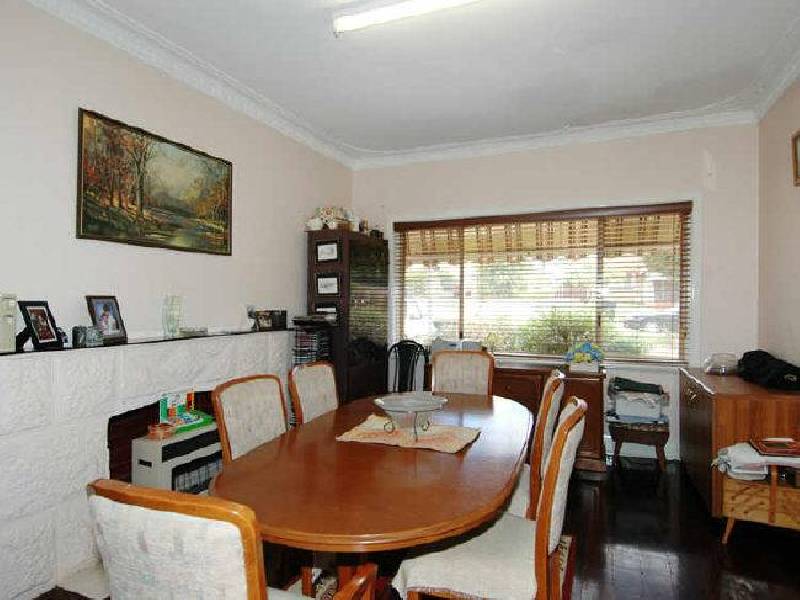 38 Ellam Street, St James WA 6102