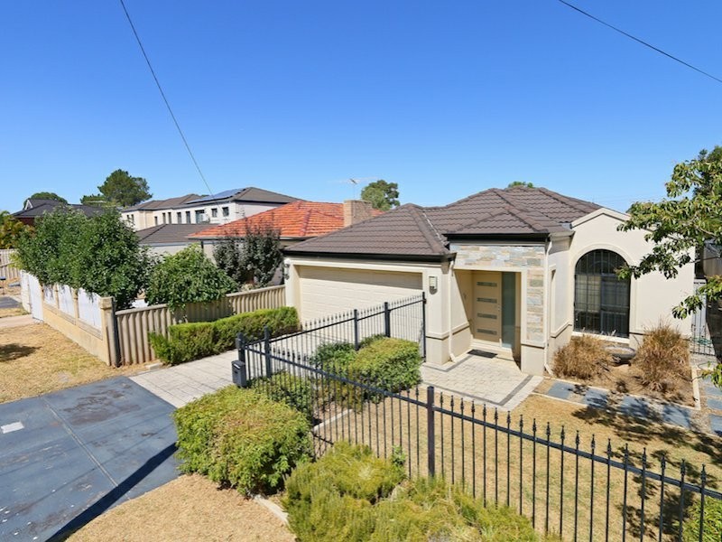 12 Dudley Street, Rivervale WA 6103