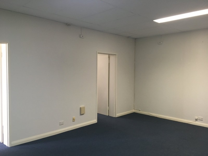 4,5/17 Welshpool Road, St James WA 6102