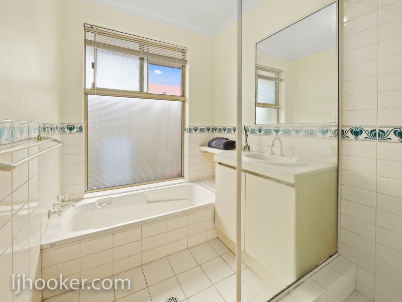 6 Wedge Place, Bentley WA 6102
