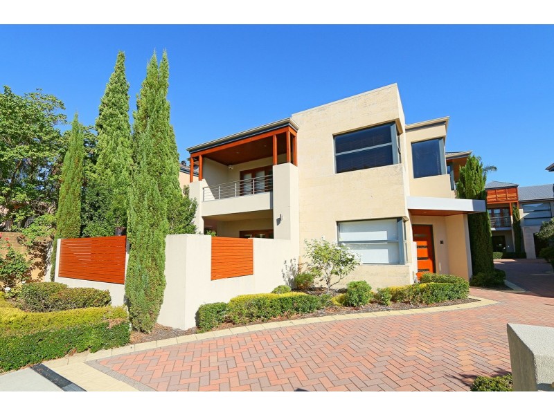 2/125 Hensman Street, South Perth WA 6151