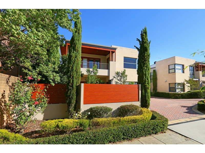 2/125 Hensman Street, South Perth WA 6151