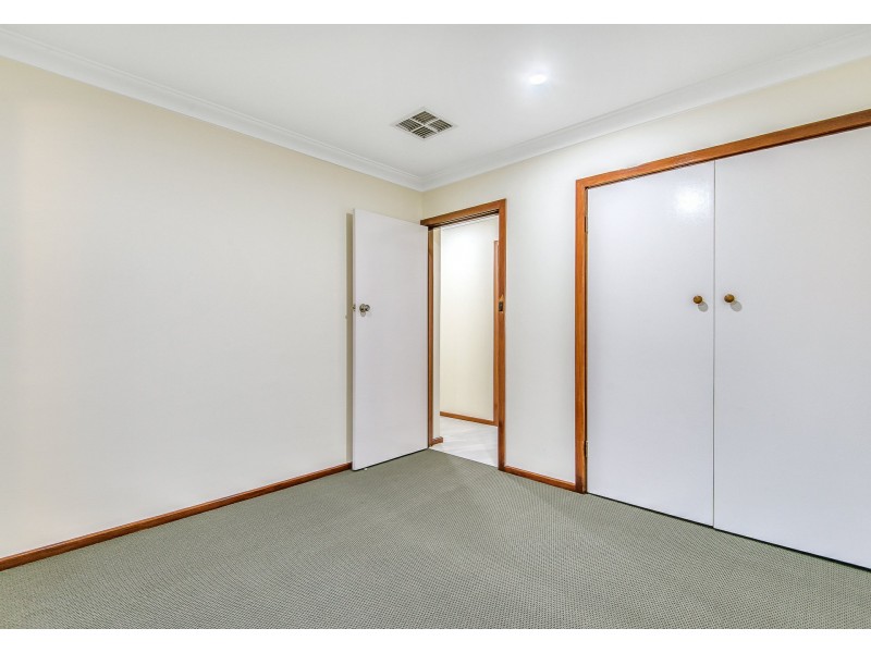 8 Bossea Place, Ferndale WA 6148