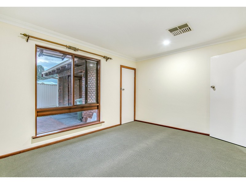 8 Bossea Place, Ferndale WA 6148