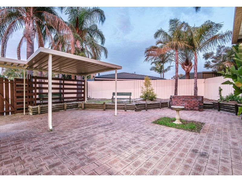 8 Bossea Place, Ferndale WA 6148