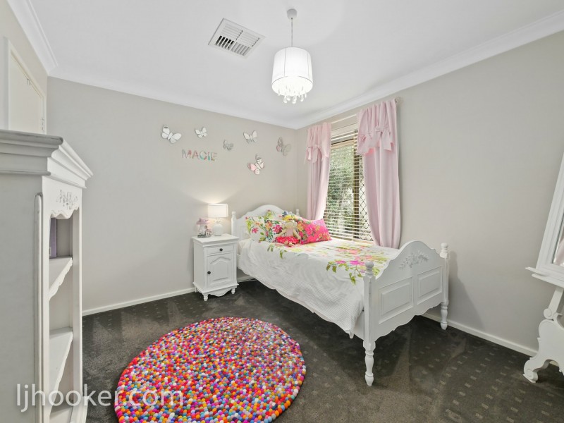 11 Riverview Rise, Wilson WA 6107