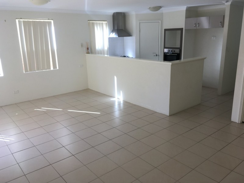 17/17-21 Third Avenue, Kelmscott WA 6111