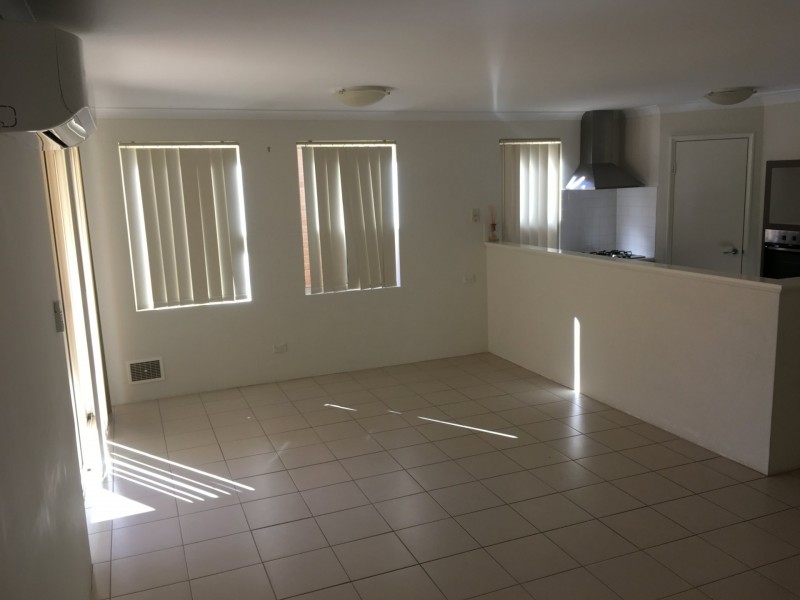 17/17-21 Third Avenue, Kelmscott WA 6111