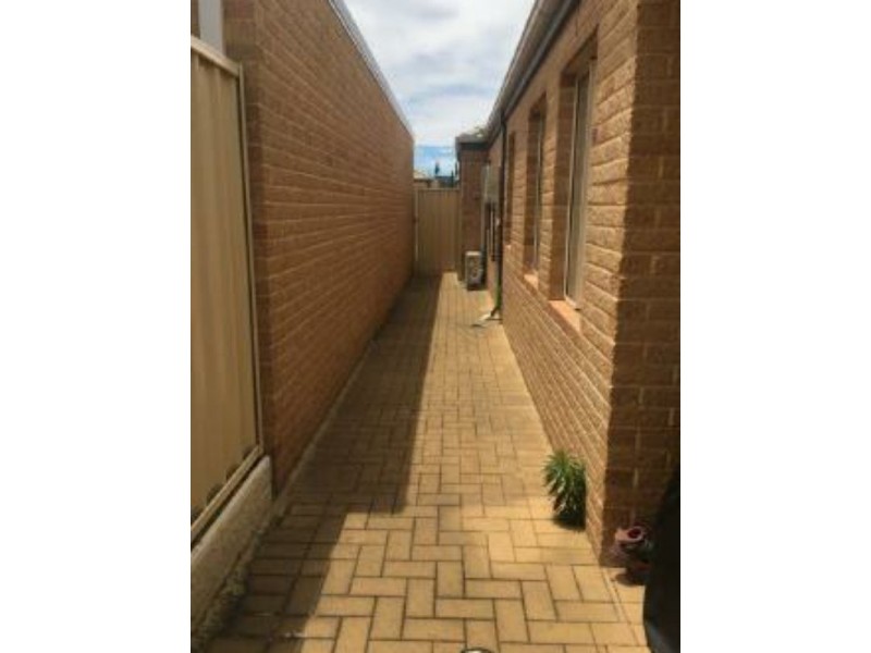 17/17-21 Third Avenue, Kelmscott WA 6111