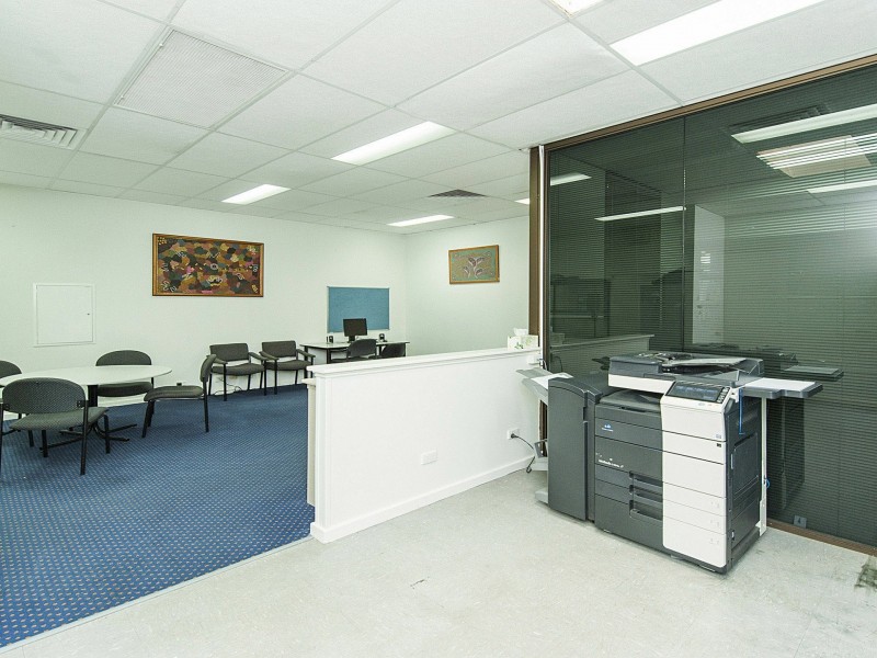 3/12 Burton Street, Cannington WA 6107