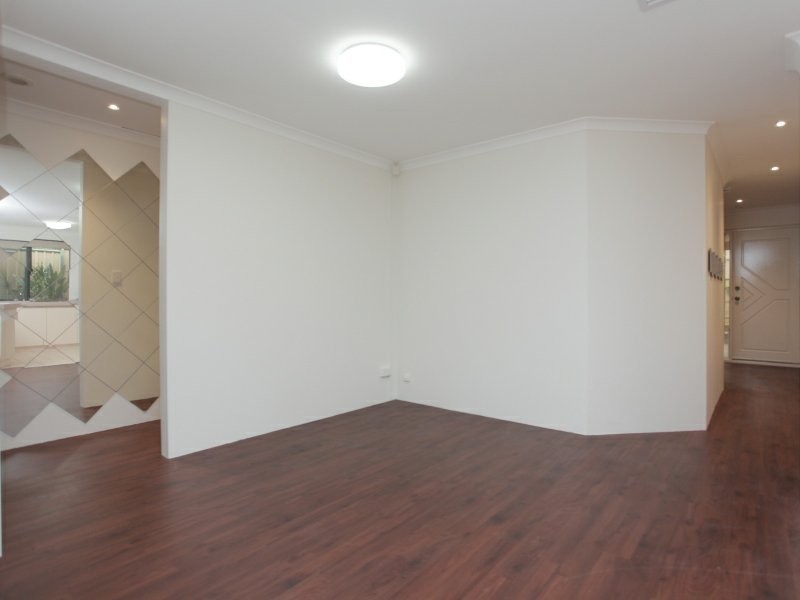 163B Woodside Street, Doubleview WA 6018