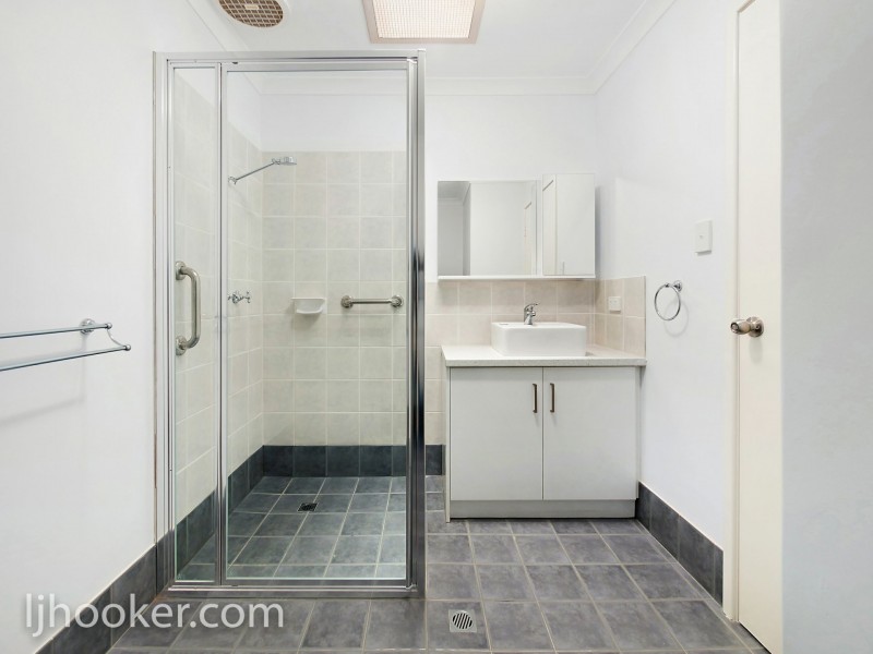 1/11 Petterson Avenue, Samson WA 6163