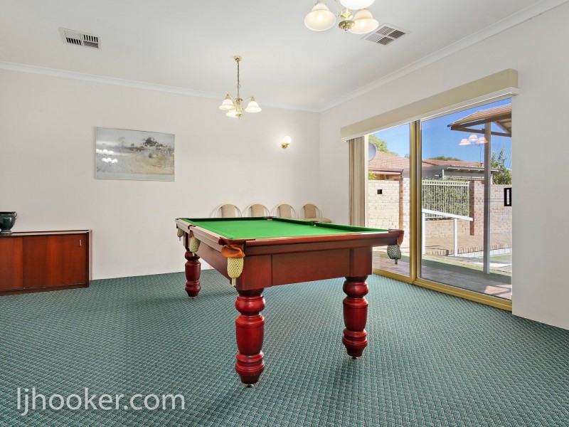 1/11 Petterson Avenue, Samson WA 6163