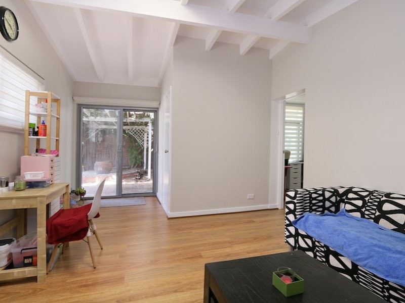 8 Swanley Street, Gosnells WA 6110