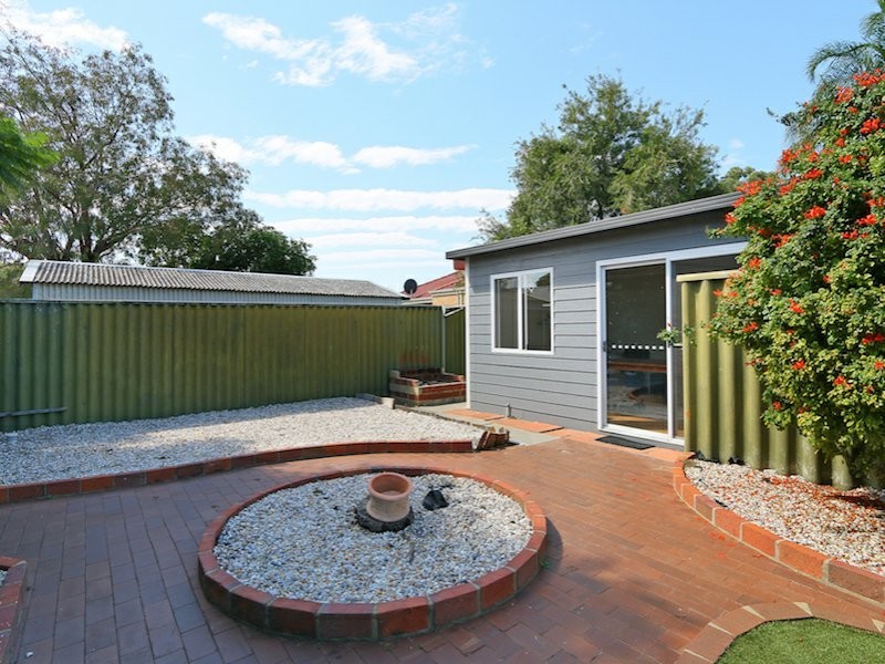 8 Swanley Street, Gosnells WA 6110