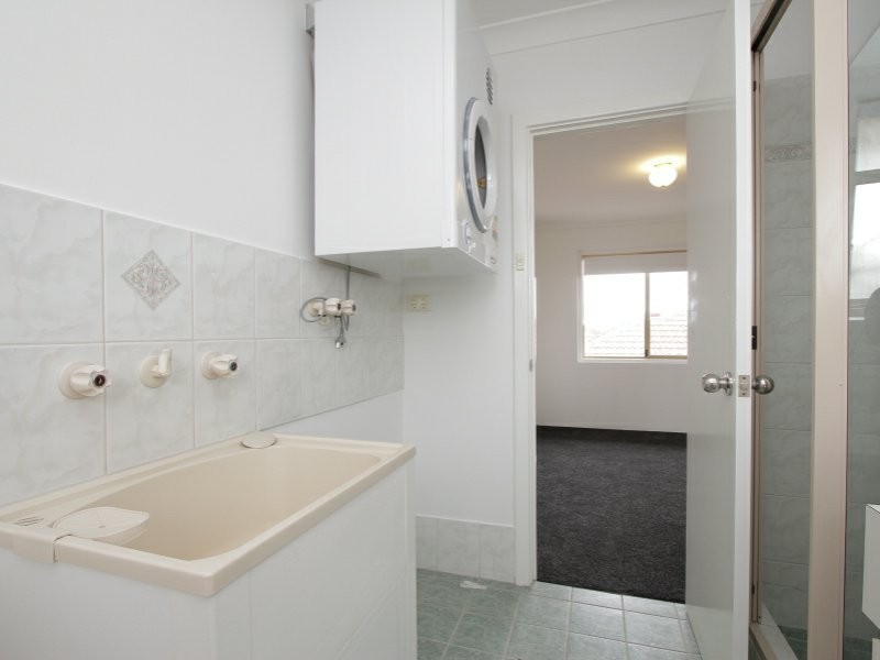 17/34 Comer Street, Como WA 6152