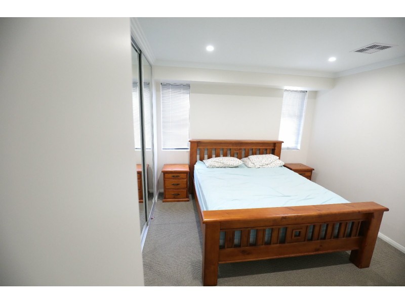 72 Hartfield Street, Queens Park WA 6107