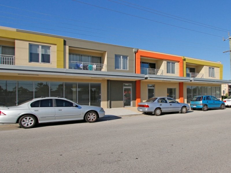 16/148 Railway Parade, Queens Park WA 6107