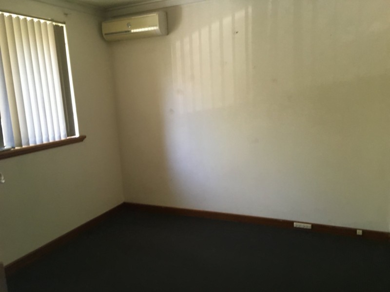 29 Coolgardie Street, St James WA 6102
