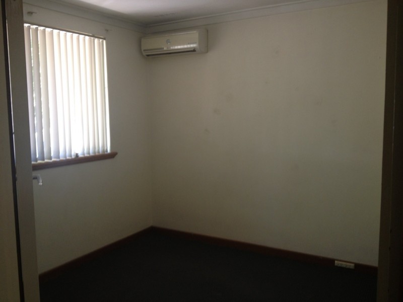 29 Coolgardie Street, St James WA 6102