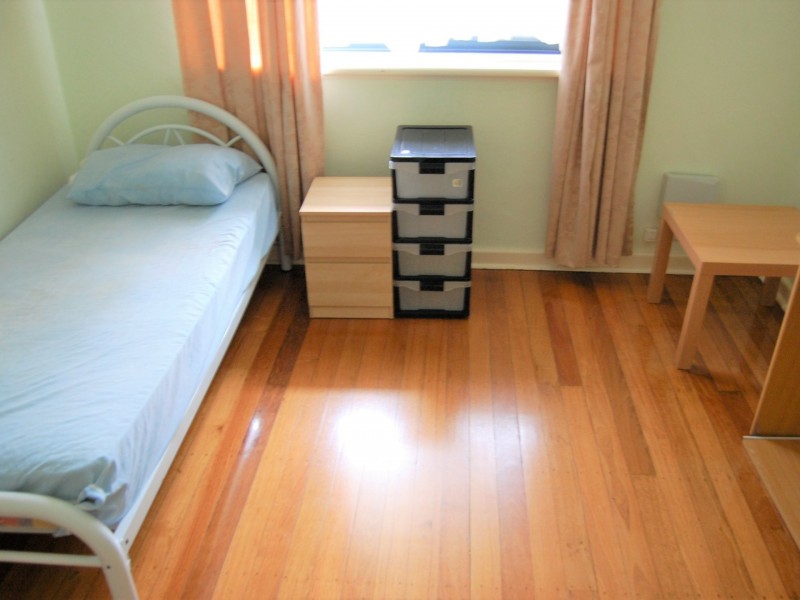 403 Berwick Street, St James WA 6102