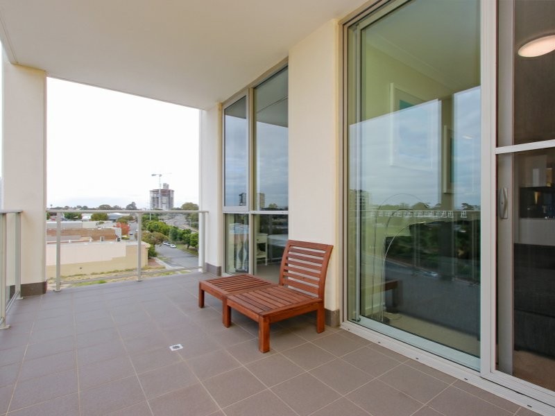 32/28 Goodwood Parade, Burswood WA 6100