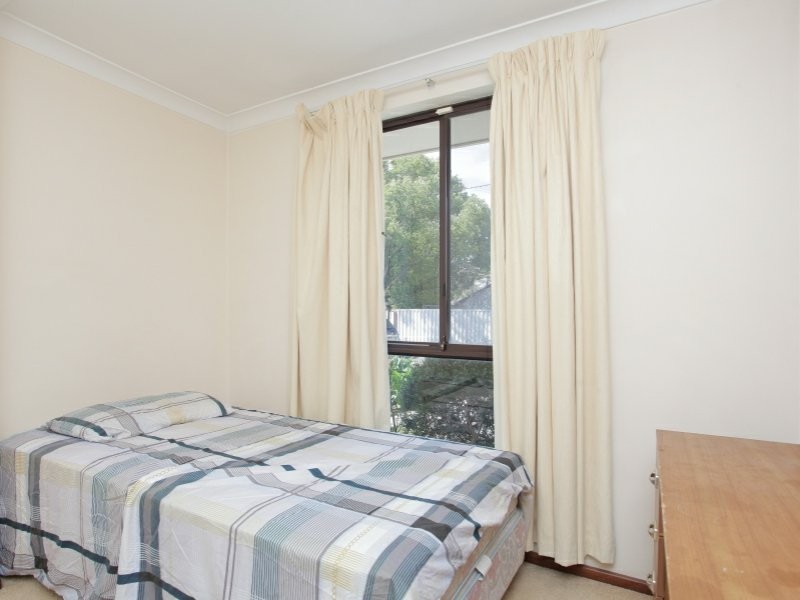 12 Dora Street, Queens Park WA 6107