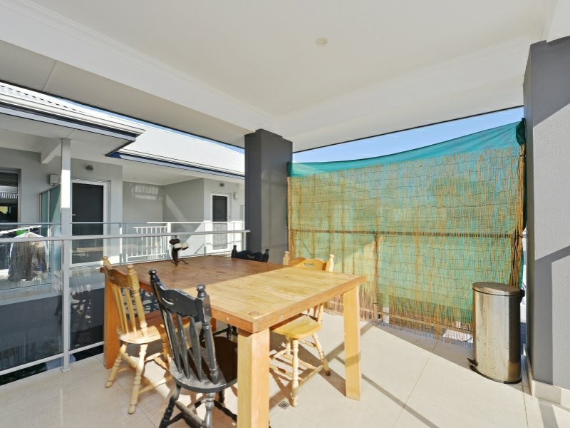 4/104 Roberts Road, Rivervale WA 6103