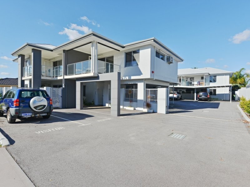 4/104 Roberts Road, Rivervale WA 6103