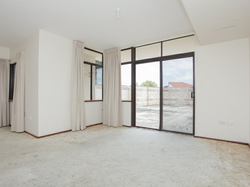 1/27 South Terrace, Como WA 6152