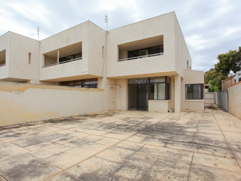 1/27 South Terrace, Como WA 6152