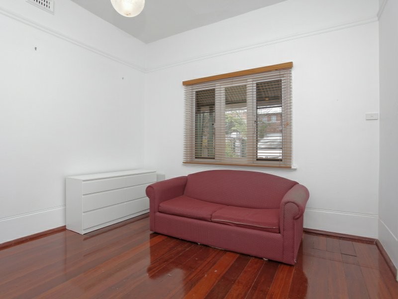 35 Sunbury Road, Victoria Park WA 6100