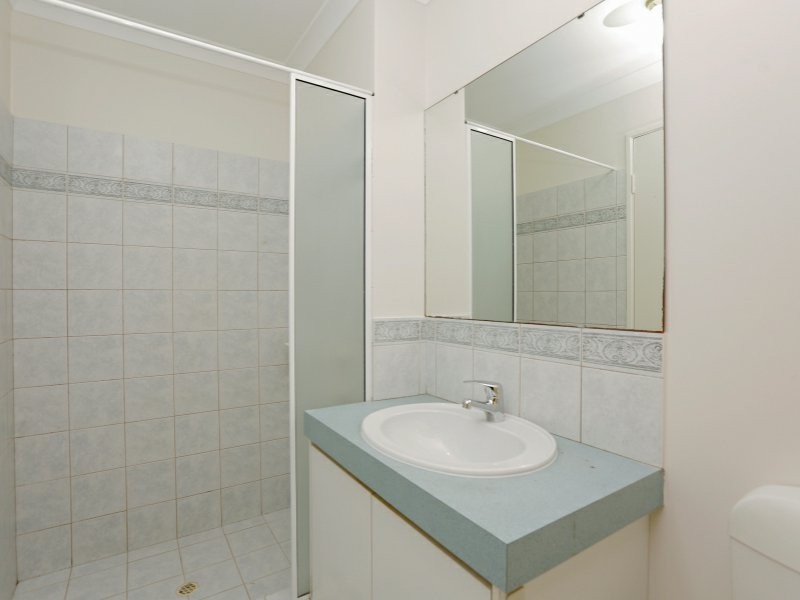 50 Cross Street, Queens Park WA 6107