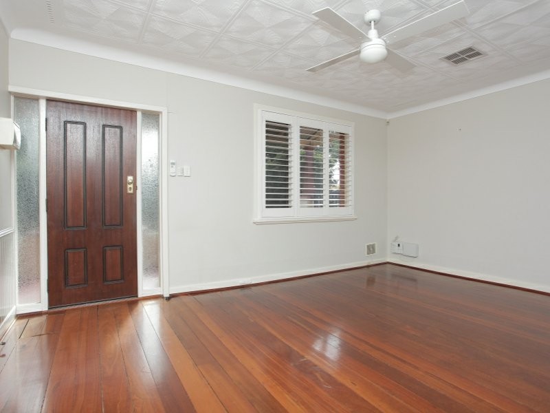 26 Tuam Street, Victoria Park WA 6100