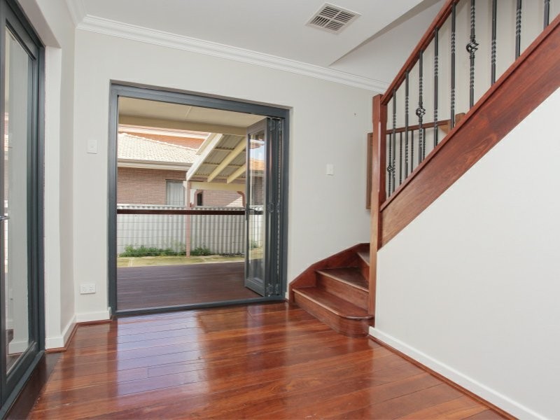 26 Tuam Street, Victoria Park WA 6100