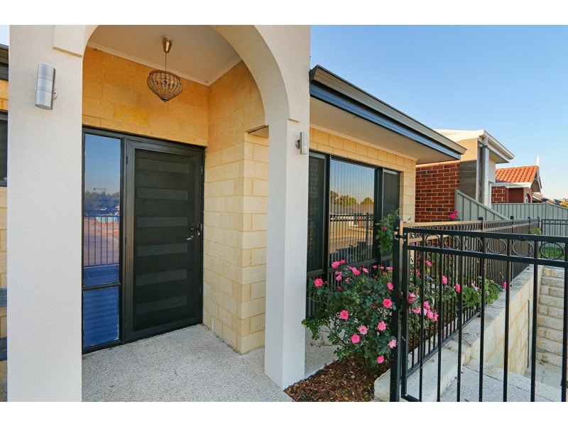 46 Jubilee Avenue, Success WA 6164