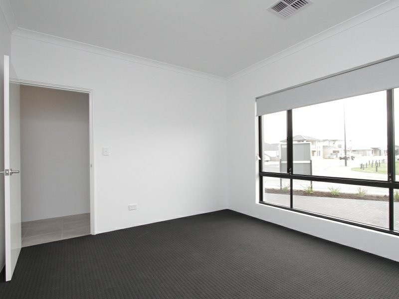48 Villatella Gardens, Piara Waters WA 6112