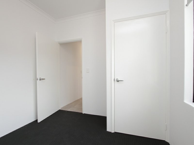 48 Villatella Gardens, Piara Waters WA 6112