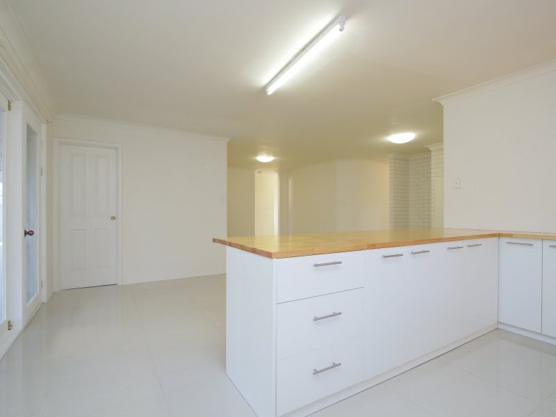 10 Gascoyne Drive, Gosnells WA 6110