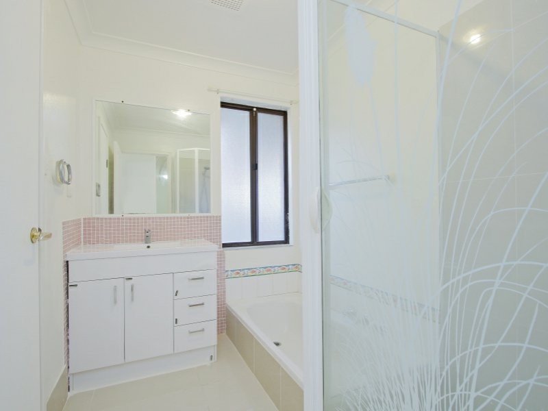 10 Gascoyne Drive, Gosnells WA 6110