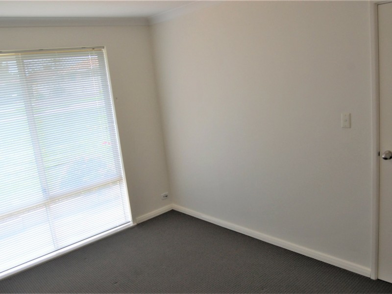 14 Finch Close, Langford WA 6147