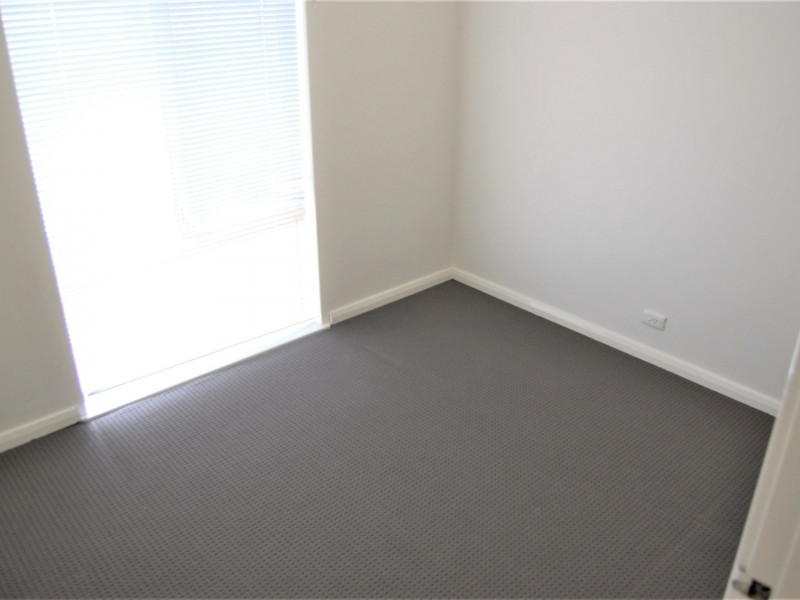 14 Finch Close, Langford WA 6147