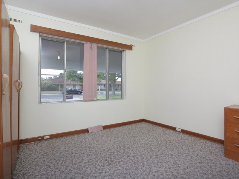 9 Paltridge Avenue, Carlisle WA 6101